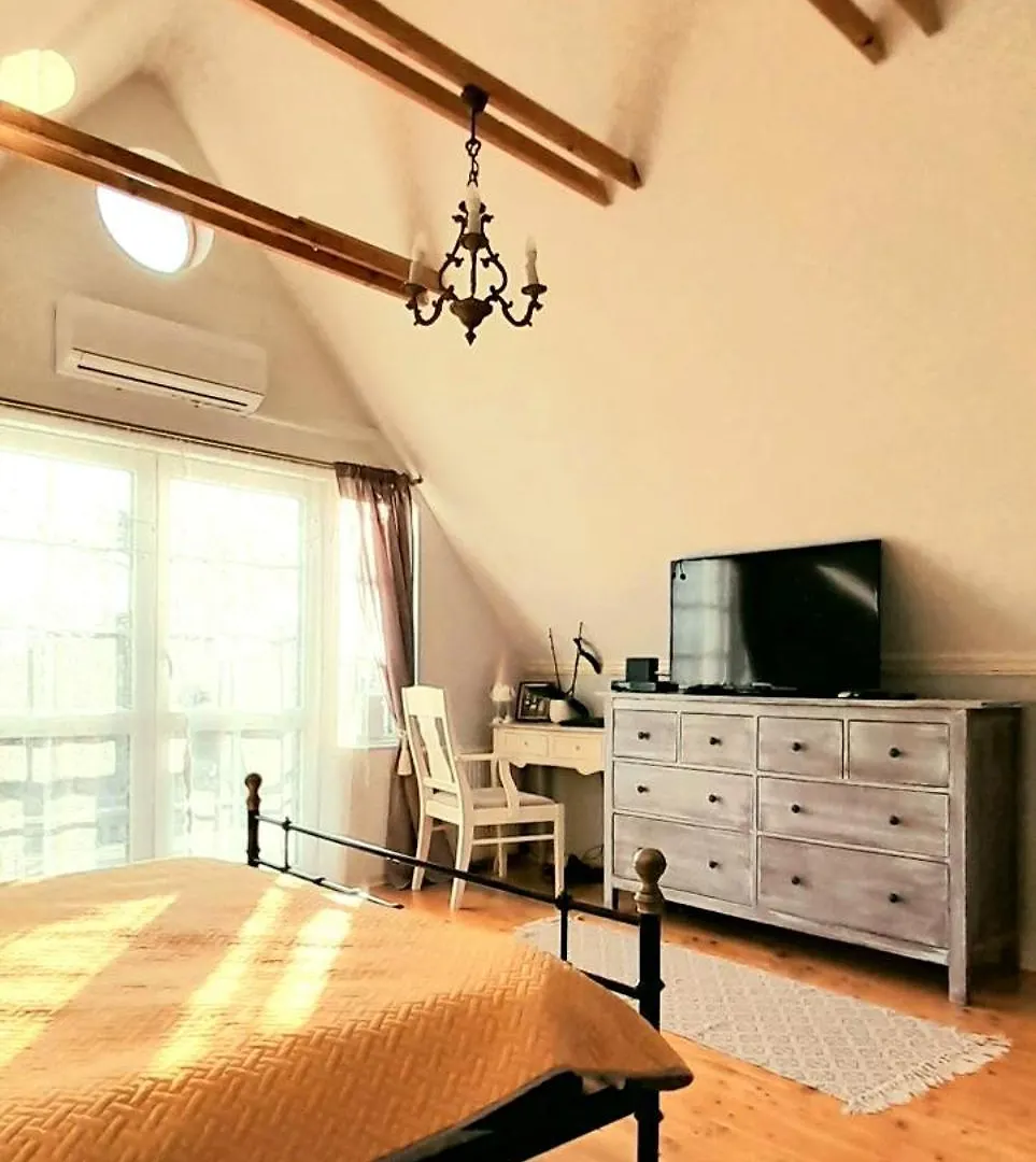 Family Villa In Prag