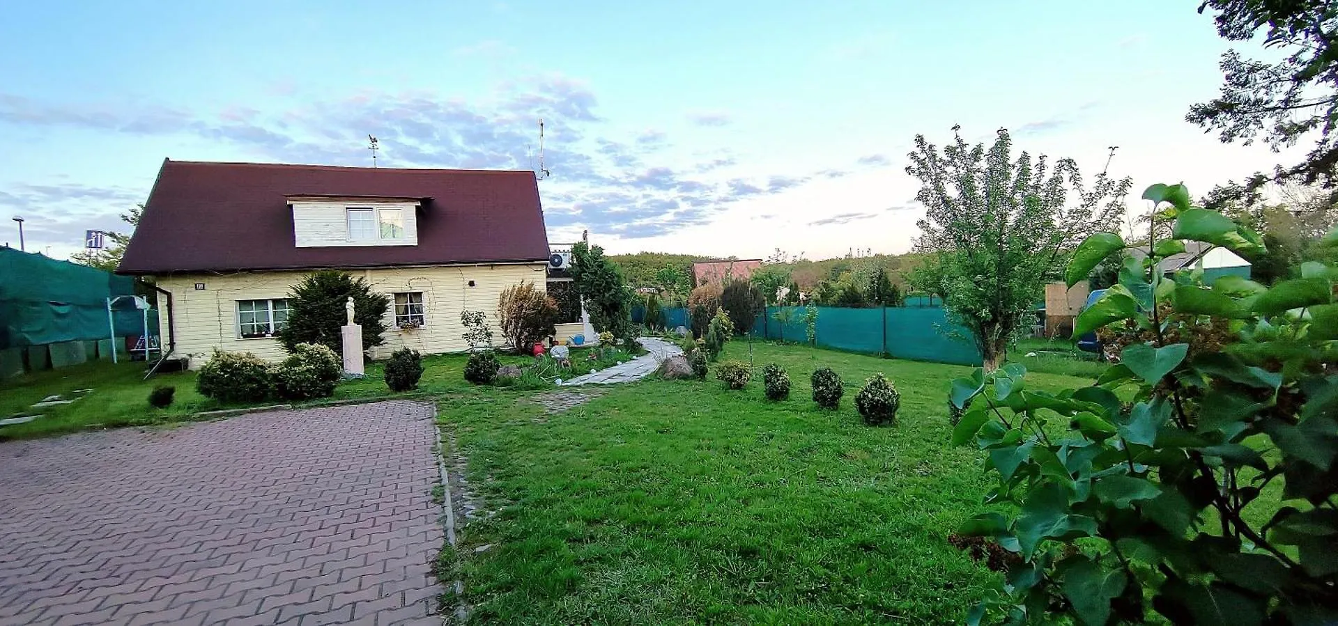 Family Villa In Prag